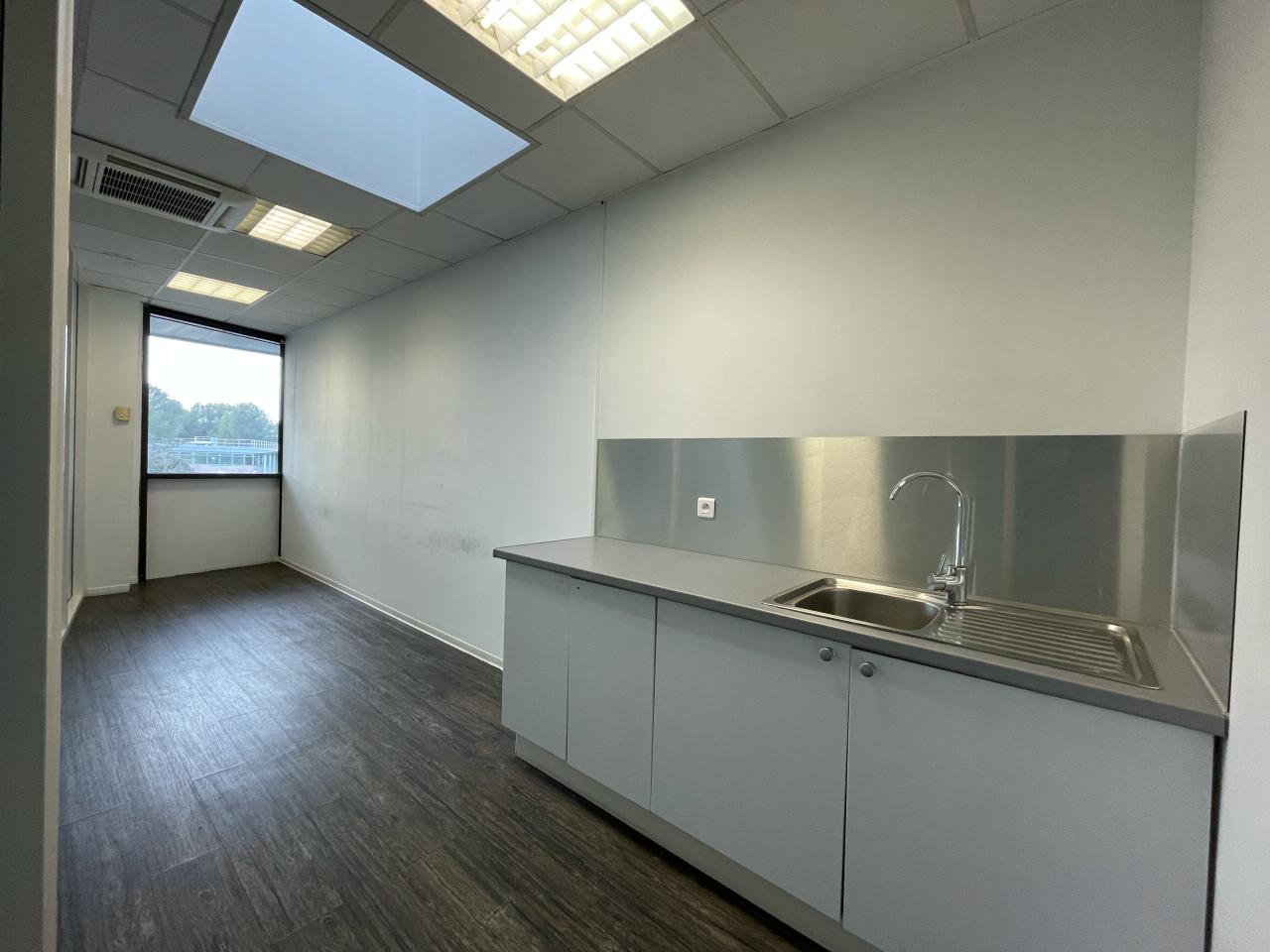 Bureau Aix-en-Provence 842m² Location bureau Aix-en-Provence Bouches-du-Rhône OLBUR2421612 17
